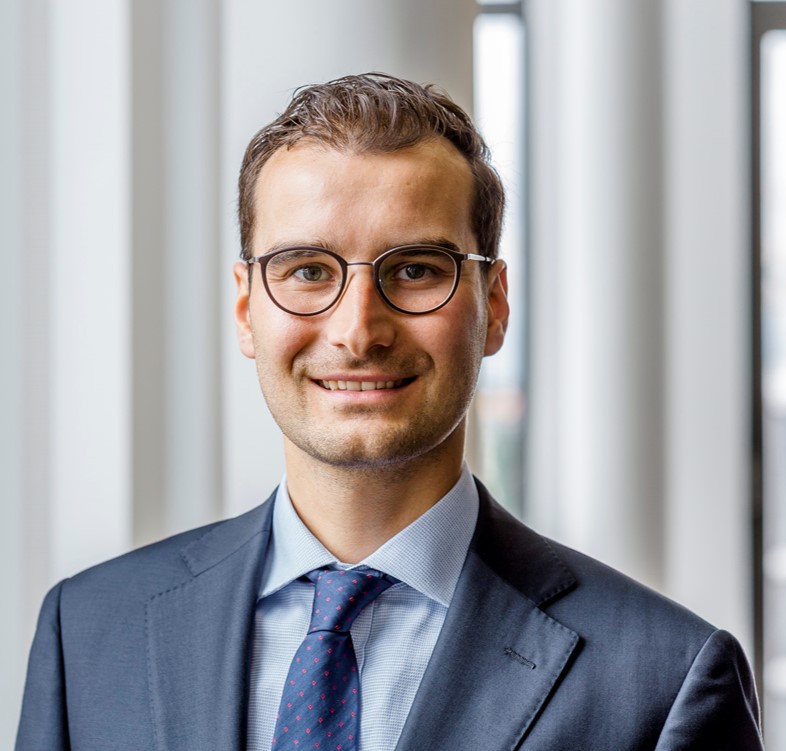 Dr. Alexander Gabriel